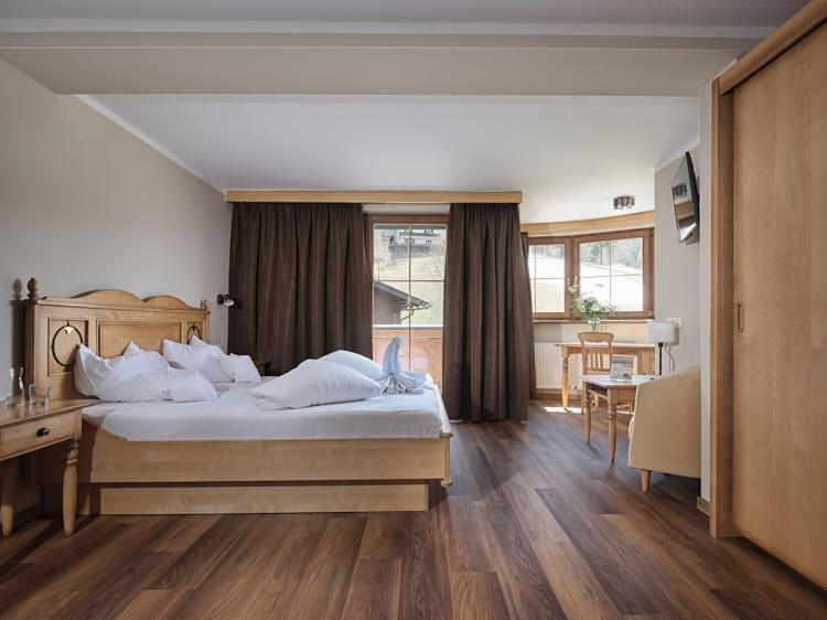 Hotel-Gasthof Zur Schoenen Aussicht Sankt Johann in Tirol Eksteriør bilde