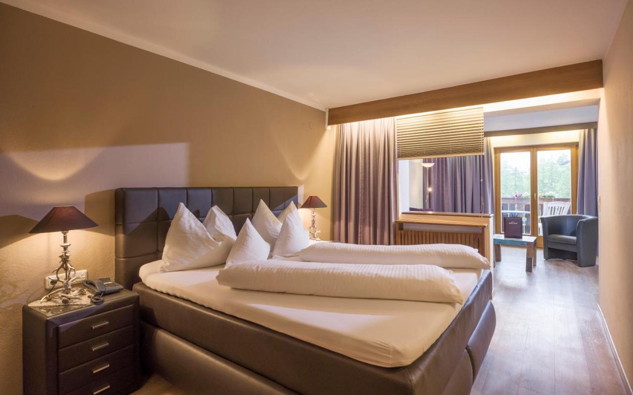 Hotel-Gasthof Zur Schoenen Aussicht Sankt Johann in Tirol Eksteriør bilde